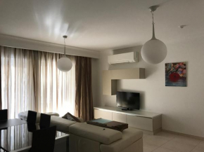  Fort Cambridge apartment  Слима